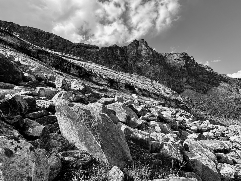 shadows and slabs 22906_20