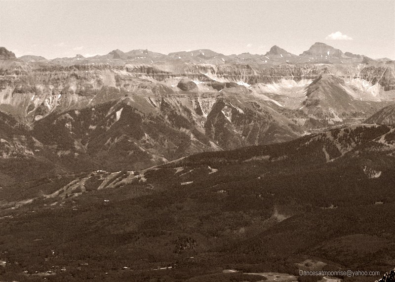 71_2011082111424114_l.jpg